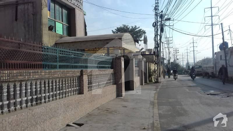 Large First Floor Office Space On Main Peshawar Road
