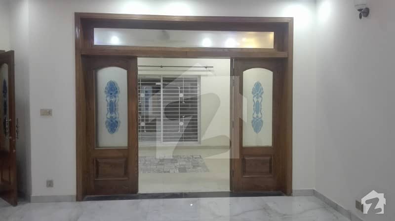 10 Marla House For Rent In  Sector C Bahria Town Lahore