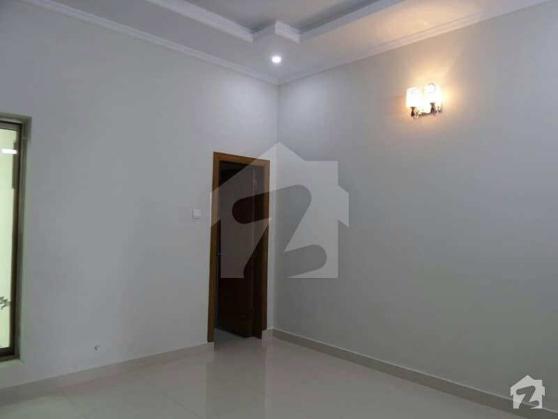 1 Kanal Upper Portion For Rent