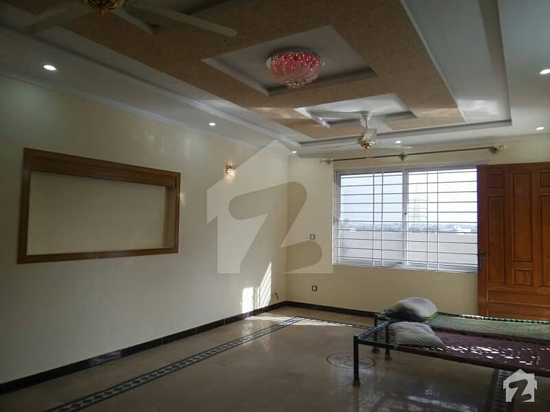 1 Kanal Upper Portion For Rent