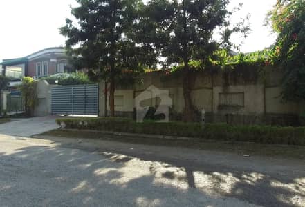 Beautiful 1244 Square Yards House Is Available For Sale In F-6 Islamabad Beautiful 1244 Square Yards House Is Available For Sale In F-6 Islamabad