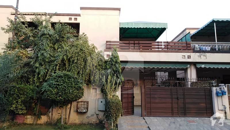 10 Marla House For Sale In DHA Phase 8 Villas