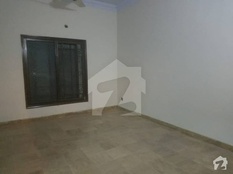 700 SQ YD 1ST FLOOR PORTION 3 BED DD AT SHAH ABDUL LATIF ROAD PECHS 2