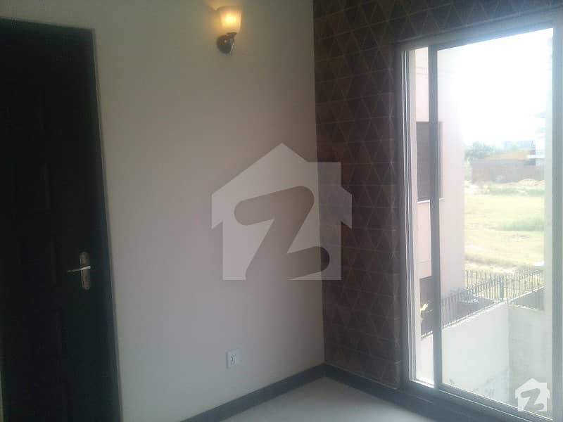Leads Offer 1 Kanal Brand New House For Rent