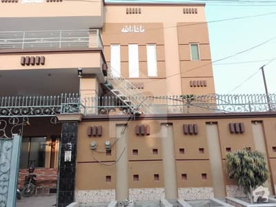 10 Marla House Available For Sale 10 Marla House Available For Sale