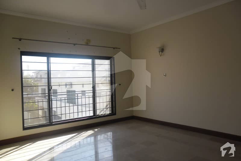 Amazing 3 Bedroom Upper Portion For Rent In E-11