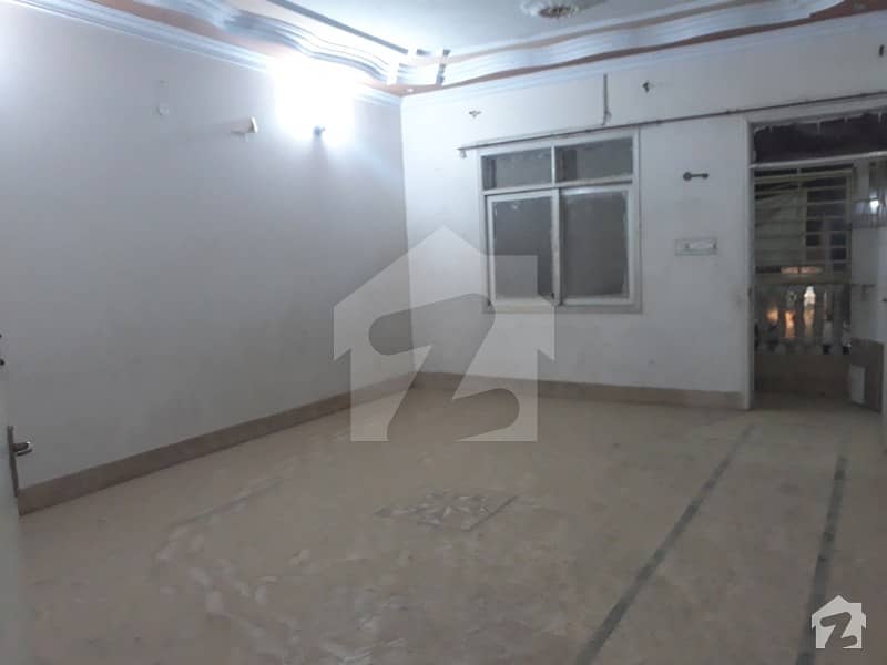 Buffer Zone  120 Sq Yards First Floor For Rent