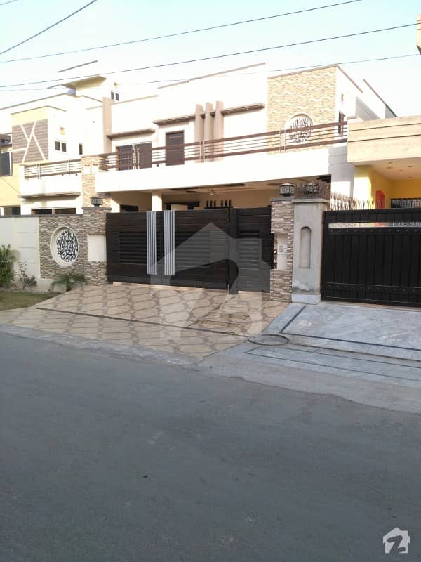 NFC 1 Kanal Brand New Double Storey Designer Bungalow Is Available For Sale