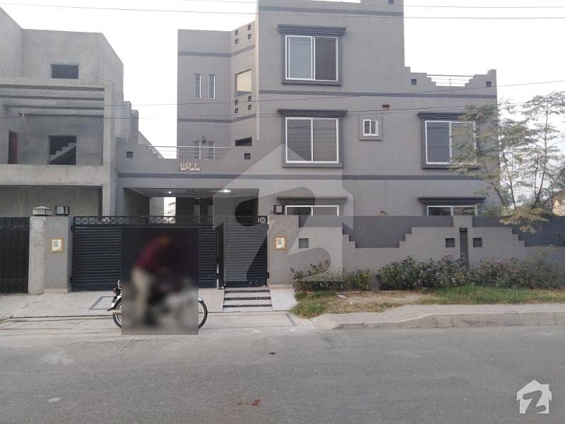 1 kanal upper portion for rent in wapda town extention