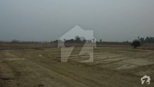 4 Kanal Farm House Plot With Features Gym Sport Complex and Water Fun