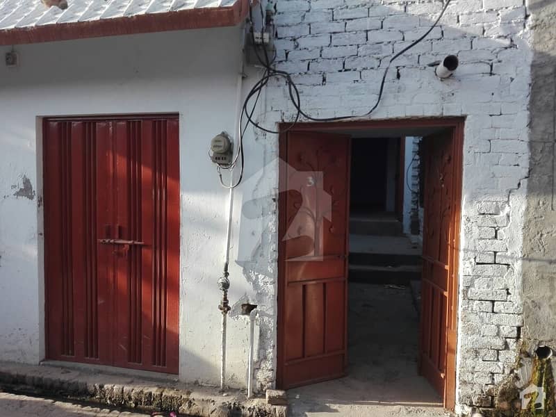 Single Storey House Is Available For Sale In Lala Zar Colony