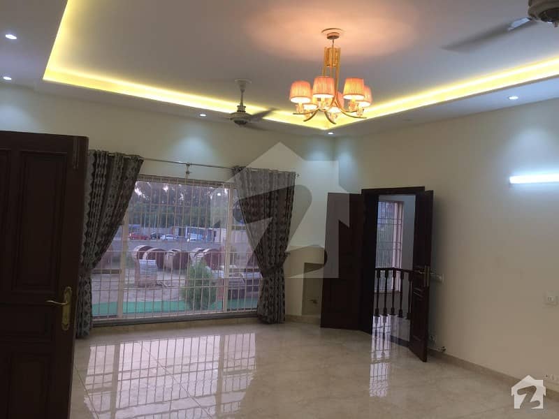 1 Kanal Brand New Beautiful Royal Place Out Class Modern Luxury Upper Portion For Rent In Dha Phase V