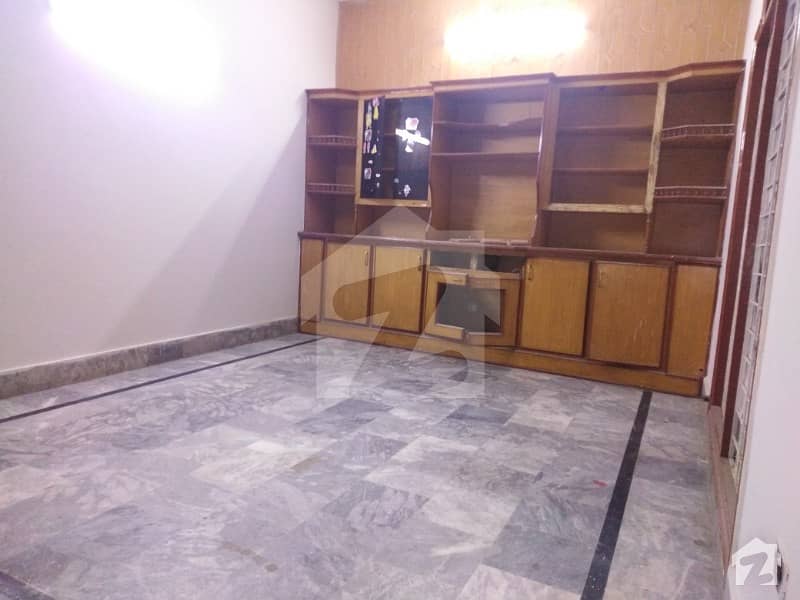 Upper Portion Available For Rent In Karim Block