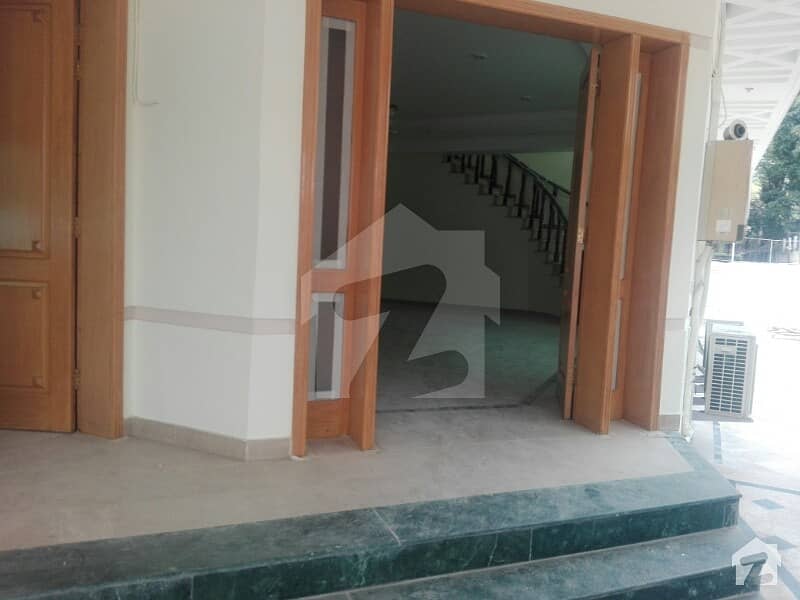 5 Bedroom House Available For Rent In Islamabad