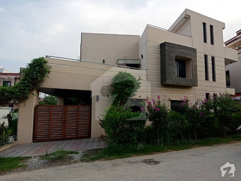 10 Marla Corner House For Sale G15, Islamabad ID13991546