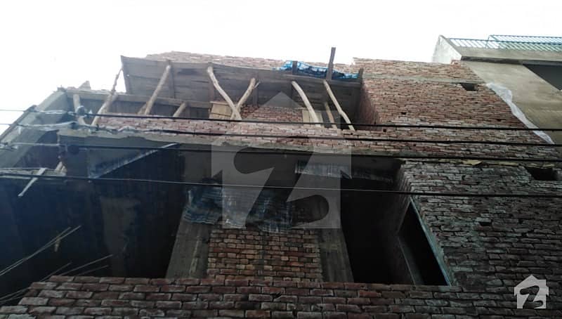 2. 25 Marla Flat For Sale In Saadi Park Lahore