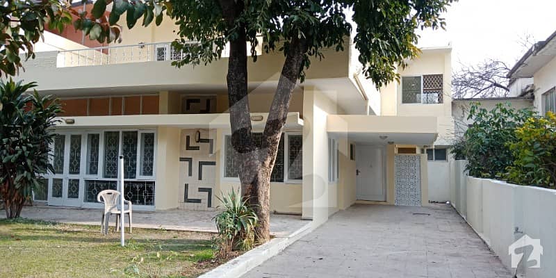 Ideal House Is Available For Rent In F-6