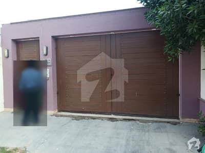 1000 Sq/yd Bungalow For Sale In Badar Commercial