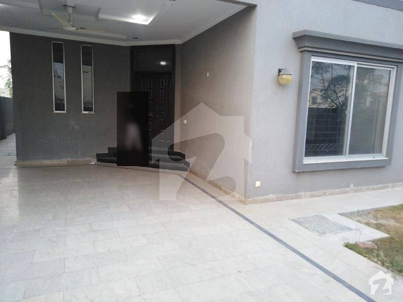 tariq garden 1kanal lower portion 3bed servant kqatr for rent