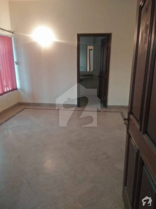 1 Kanal Upper Portion For Rent In DHA Phase 1 Block G Lahore Separte Gate