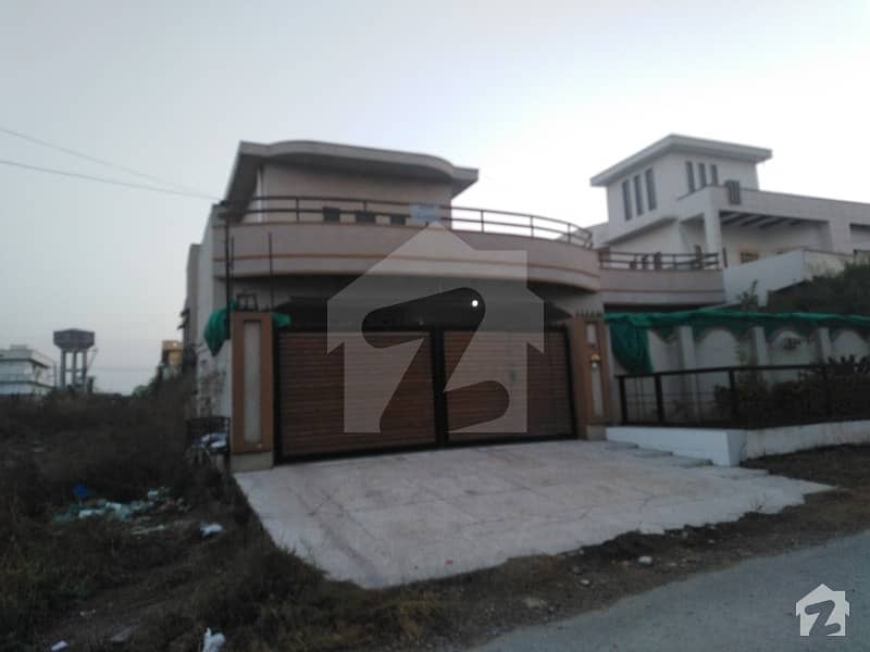 12 Marla Single Storey House On Investor Rate For Sale
