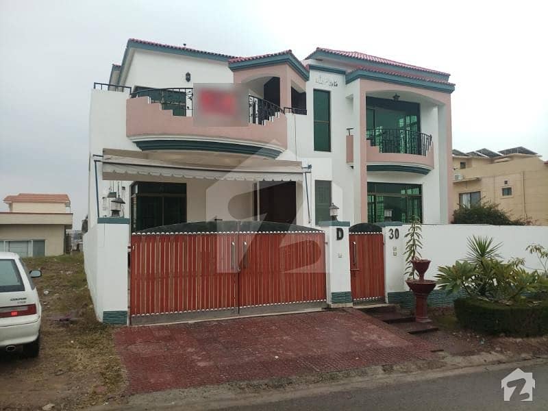 Dha Phase 1 Sector D Boulevard Road - House For Sale