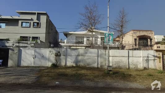 777 Square Yards House Is Available For Sale In F-6/1 Islamabad 777 Square Yards House Is Available For Sale In F-6/1 Islamabad