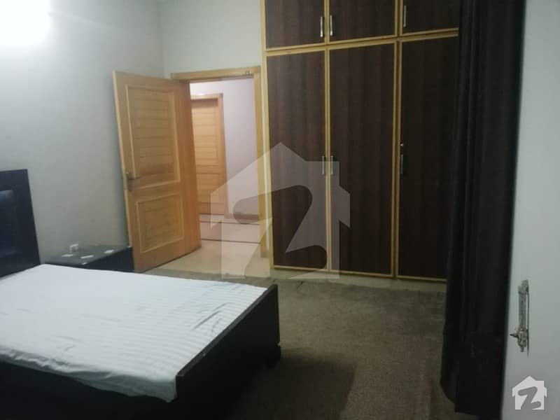 I-8/2 Basement Semi Furnished Room With Attach Washroom And Sharing Kitchen