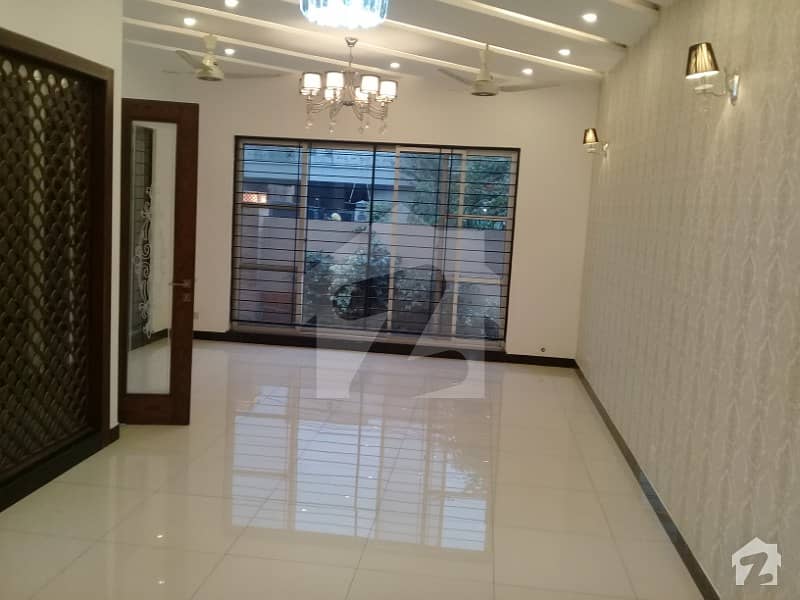 Dha Phase 8 - 10 Marla Owner Build Bungalow For Sale
