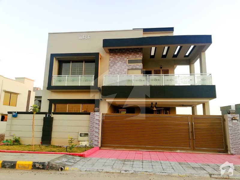 Decent Design House At Prime Location Decent Design House At Prime Location