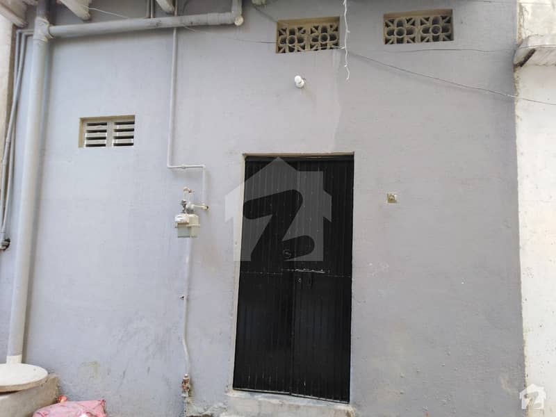 پی اینڈ ٹی کالونی کراچی میں 5 کمروں کا 5 مرلہ مکان 1. 7 کروڑ میں برائے فروخت۔