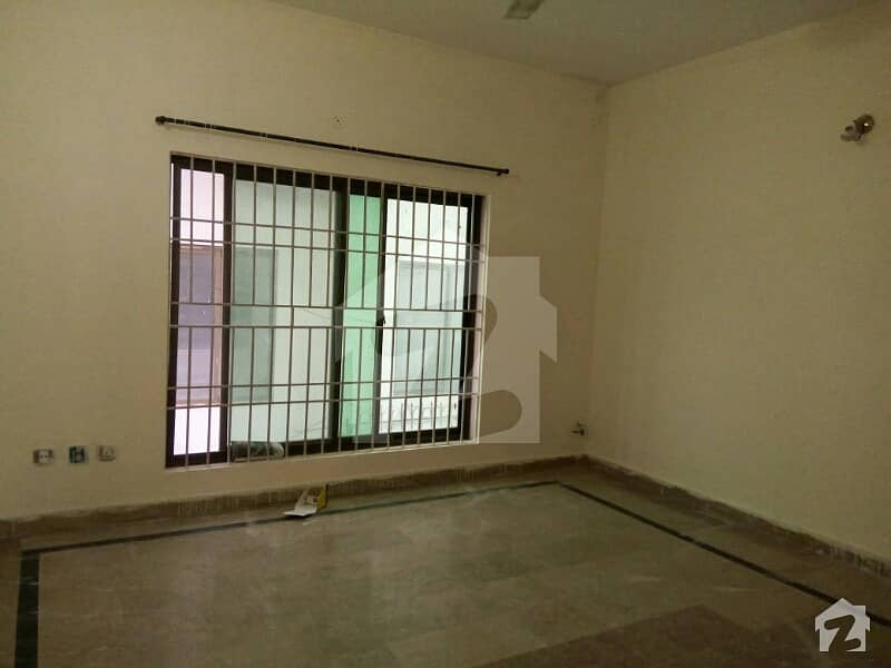 1 Kanal double story house for rent