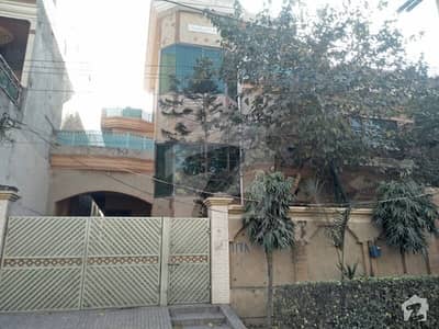 Golden Opportunity 12 Marla Triple Storey House Fr Sale Near Park Golden Opportunity 12 Marla Triple Storey House Fr Sale Near Park