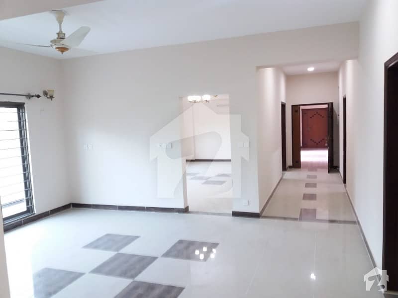 Brand New 3 Bedroom Apartment Available For Rent Of 2576 Sq Feet