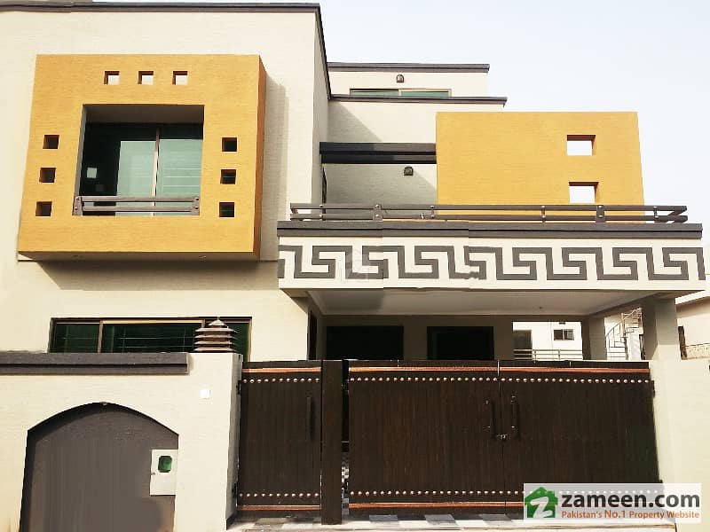 Supreme And Beautiful 5 Beds 10 Marla Size Bungalow Available For Sale In Bahria Town