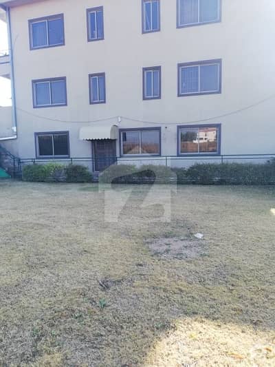 G-13 Real Pictures Lower Ground 30x60 With Extra Lawn Water Boring Separate Meters G-13 Real Pictures Lower Ground 30x60 With Extra Lawn Water Boring Separate Meters