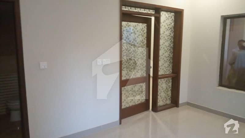 کلفٹن ۔ بلاک 1 کلفٹن کراچی میں 4 کمروں کا 10 مرلہ دفتر 1.95 لاکھ میں کرایہ پر دستیاب ہے۔