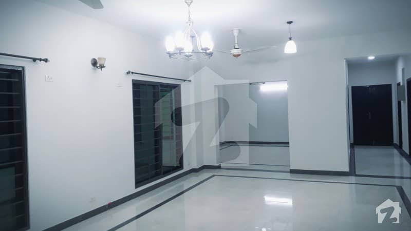 12 Marla 4 Bed Brand New Ground Floor Flat For Rent Askari 11 Lahore