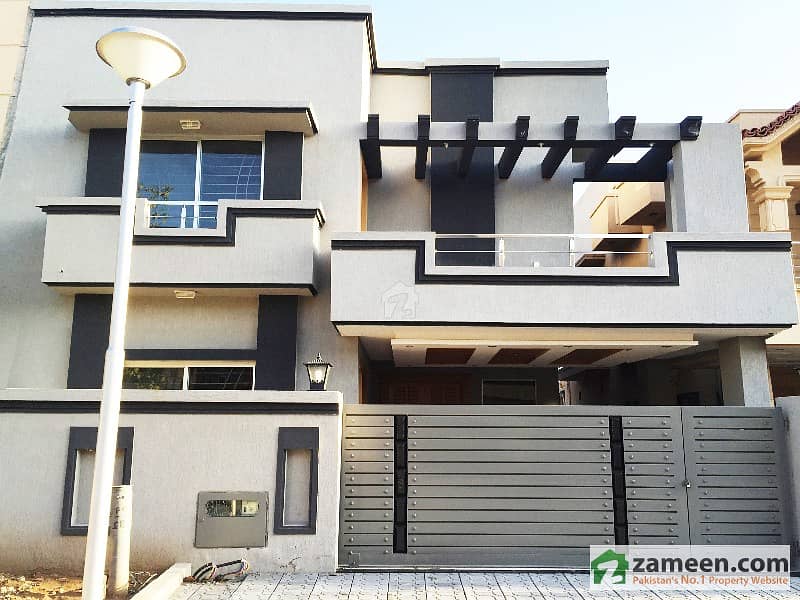 Phase 4 - Get Up And Purchase Luxury 5 Beds 10 Marla Bungalow Available For Sale In Bahria Town