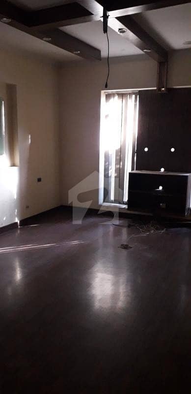 Upper Portion With Separate Gate For Rent In Gulberg