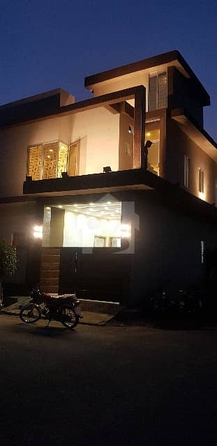 الرحیم گارڈن لاہور میں 4 کمروں کا 5 مرلہ مکان 1 کروڑ میں برائے فروخت۔