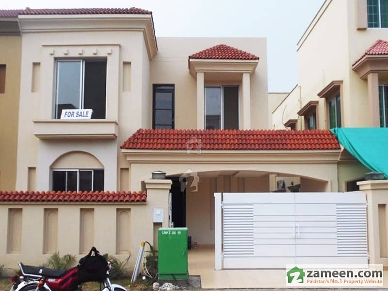 Solid Construction 100% 10 Marla 5 Beds Class Made House Available For Sale In Bahria Town