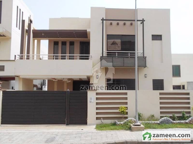Its Bet. Never Saw Before 10 Marla 4 Beds Class Made House Available For Sale In Bahria Town