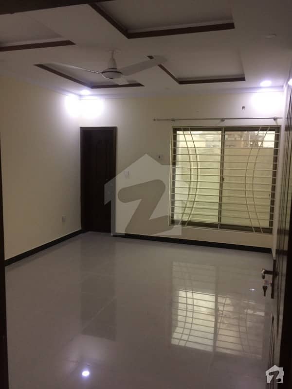 2 bed beautiful ground portion in overseas 6 phase 8 bahria town