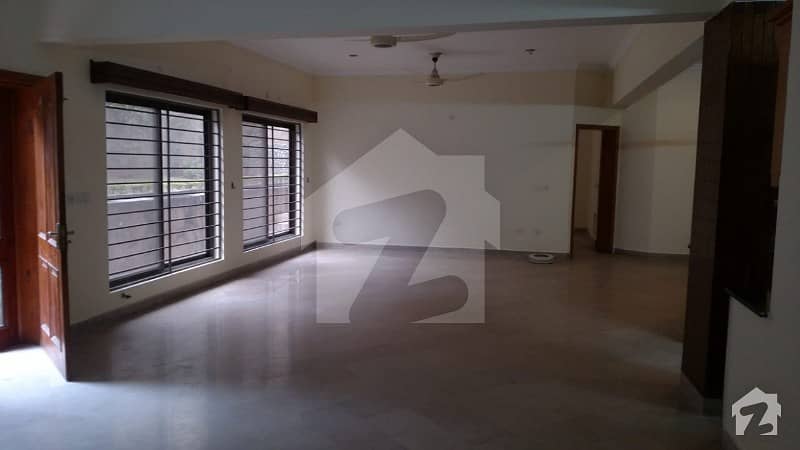 Neat And Clean 1 Kanal Basement For Rent In Soan Garden