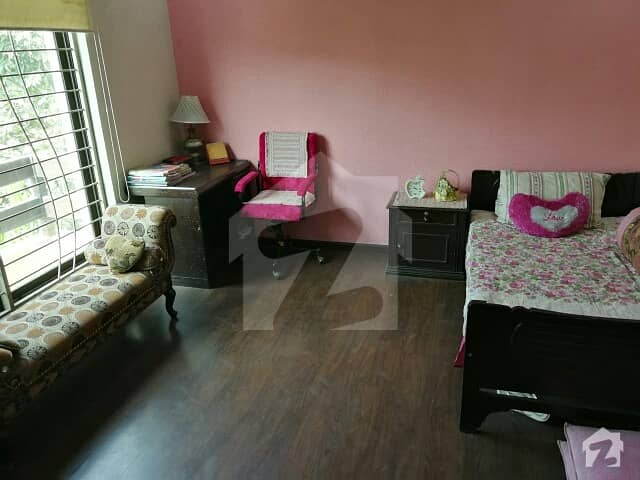 DHA Phase 5 B Block 1 Bed Furnished