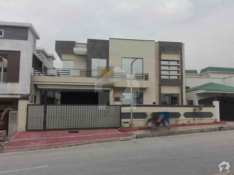 Triple Storey Brand New House For Sale On Road C Boulevard