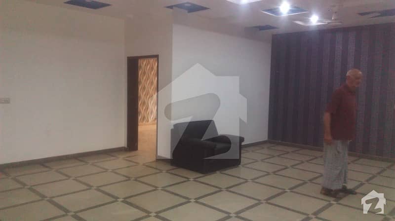10. Marla Upper And Lower Portion For Rent New Totely Real Pix Near Shouktkhanam