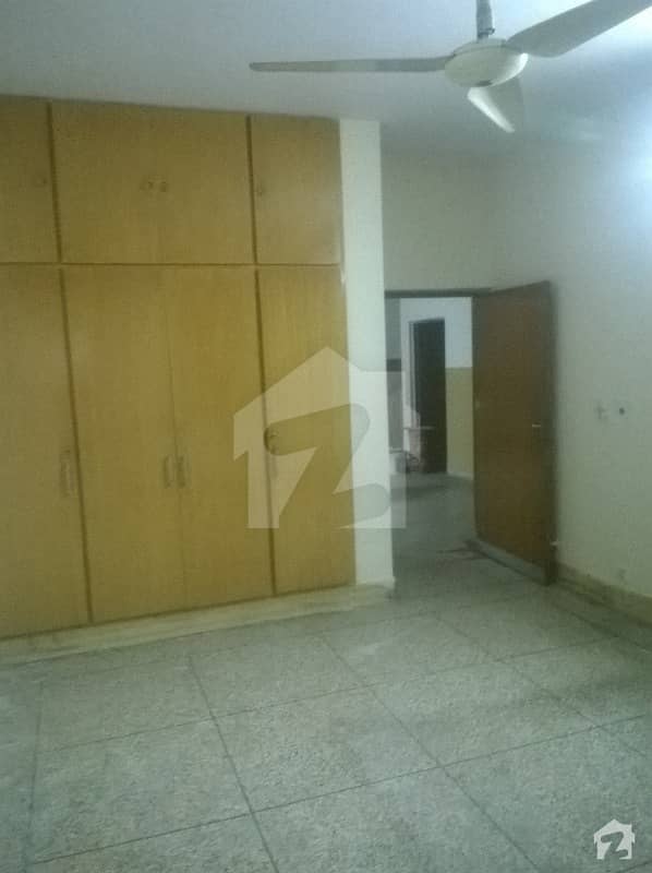 One Room Available For Rent In Karim Block