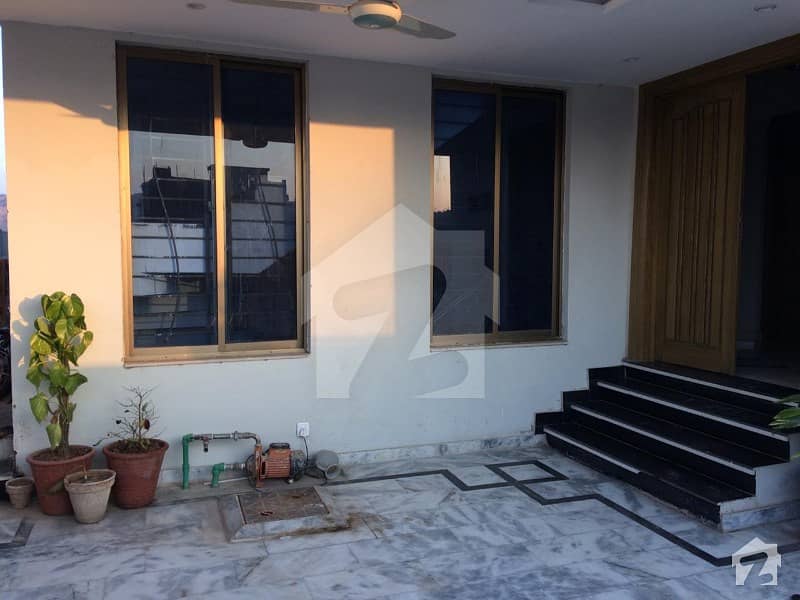 Upper Portion Of Kanal House Is Available For Rent